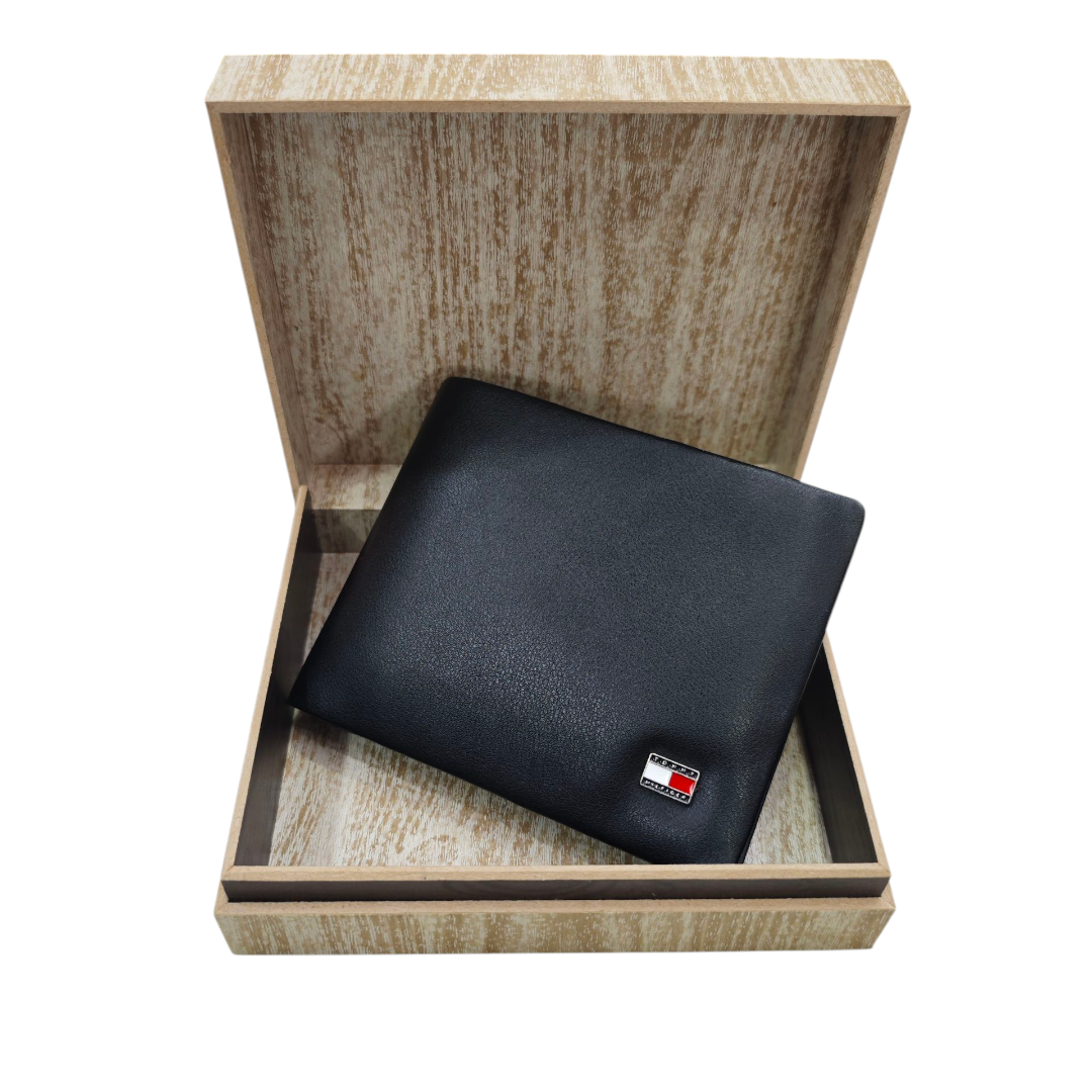 Mens Wallet - Wooden Box Packing - High Quality - Soft Vegan Leather Finish - TOMMY HILFIGER - Black